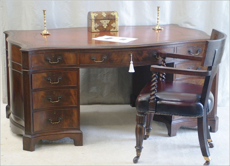1024 Antique Serpentine Partners Desk and Chair 9024 (1)